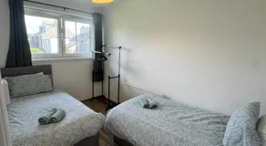Seaside Apartment - Image 2