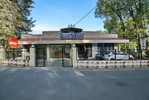 OYO 5459 Hotel Doll's Inn - Image 5