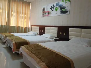 Xinjunyue Express Hotel - Image 2