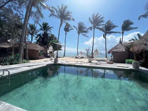 Sea Love Beach Bar & Bungalows - Image 2