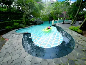 Edensor Hills & Resort - Image 2
