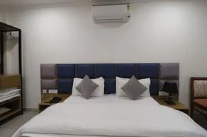 Hotel Andies - Image 1