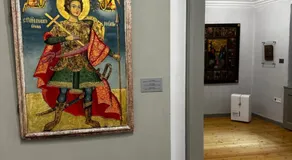 Museum Apartment in the City Center - Image 4