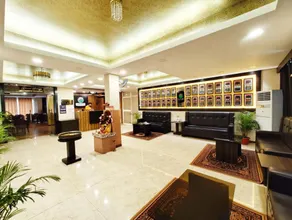 Goroomgo Grand Resort Puri - A Luxurious Collections Sea View Room - Image 4