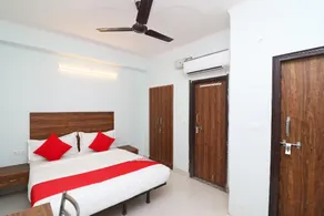 Super Hotel O Sathguru Residency Near New Ashok Nagar Metro Station - Image 2