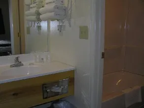 Spirit Lake Lodge - Image 3