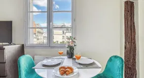 Jardin des Plantes Private Apartment - Image 3