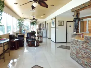 America's Best Inn Lakeland - Image 5