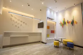 7 Days Inn Yunfu Jinshan Bus Terminal New Century Plaza - Image 3