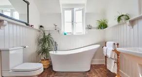 Luxurious property set in the heart of Cornwall with breathtaking views -Rhubarb Cottage - Image 2