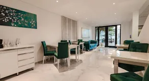 Hotel Aloha - Image 5