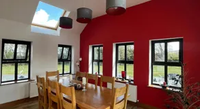 Fabulous 4 Bedroom House, Gateway to Connemara - Image 3