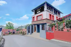 Hotel O Prachi villa - Image 5