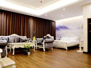 Shanghe Hotel - Image 4