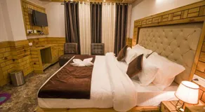 Vella Mrina Group of Hotel Edge # Free Parking-cricket stadium 10 km-Mcleodganj 2 km- Bhagsunag 4 km - Image 2