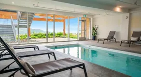Bright Condo with Pool and Stunning View - Image 3