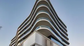 Williamstown Apartment Balcony, Parking & Views - Image 4