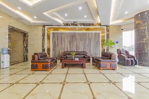 GreenTree Alliance Bengbu Railway Station Hotel - Image 3