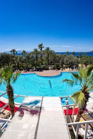 Latanya Park Resort - Image 3