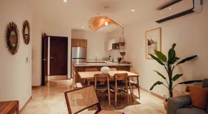 Stylish Luxury Condo in the heart of Playa - Image 3