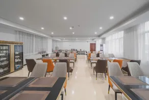 Yeste Hotel Yulin Rongxian Ancient City Xiangnan Avenue - Image 4