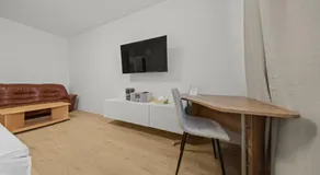 Stylish New Apartment with Parking Place - Image 5