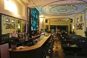 Grand Hotel Central - Image 3