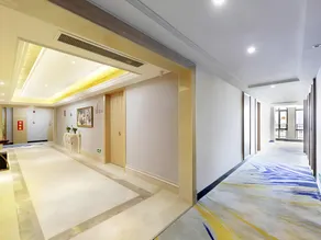 Vienna Hotel Jiangxi Shangrao High-Speed Railway Station - Image 3