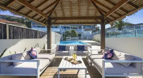 Sapphire Sands - Luxe, Absolute Beachfront, Pool, Spa, Sauna - Image 3