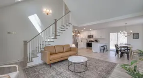 Woodland Retreat - Modern Comfort Near Nashville - Image 2