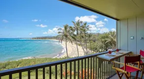 Charming Wailua Bay View Oceanfront Top Floor With an Amazing View! - Image 4