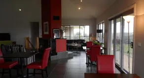 Swan Lake Guest House - Image 2