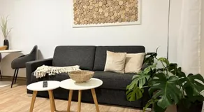 Charming Homes - Studio 10 - Image 4