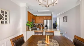 King and Queen Beds with a Gourmet Kitchen - Image 3