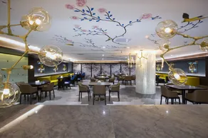 Mehood Lestie, Nantong Yuanrong Plaza Xuetian Subway - Image 3