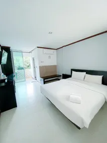 Tanatnan Hotel - Image 2