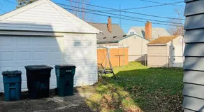 Pet Friendly Ferndale Home with Large Yard near Motor City Detroit - Image 5