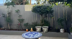 Modern 2BR Driveway Parking Pet Friendly nearby ocean - Image 4