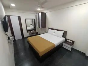 Hotel Mood Near Vasai Railway Station - Image 5