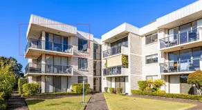 Views and Pool in a Great Location in Nelson Bay - Image 5