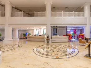 Yonder International Hotel - Image 4