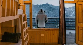 Nesto Stay and Cafe, Shoja Jibhi - Image 2