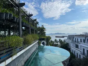 Paris Of Dragon Bay - Image 4
