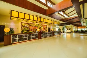 Linyin Holiday Hotel - Image 3