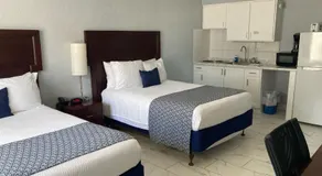 Edgewater Inn - Image 2