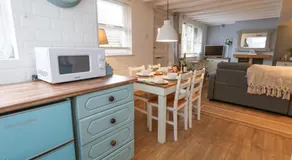 The Cottage - Image 3