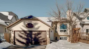 Rare Find fully renovated 6 bedroom 3 bath and both levels - Image 4