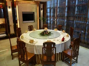 Landmark International Hotel - Image 5