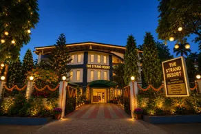 Strand Resort - Image 3