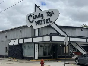 Cindy Lyn Motel - Image 3